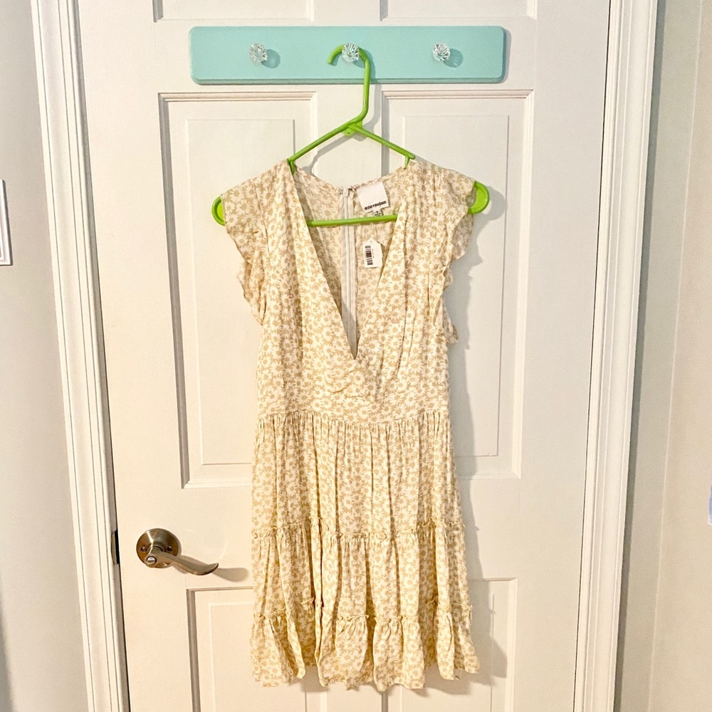 Low v neck sundress with ruffles